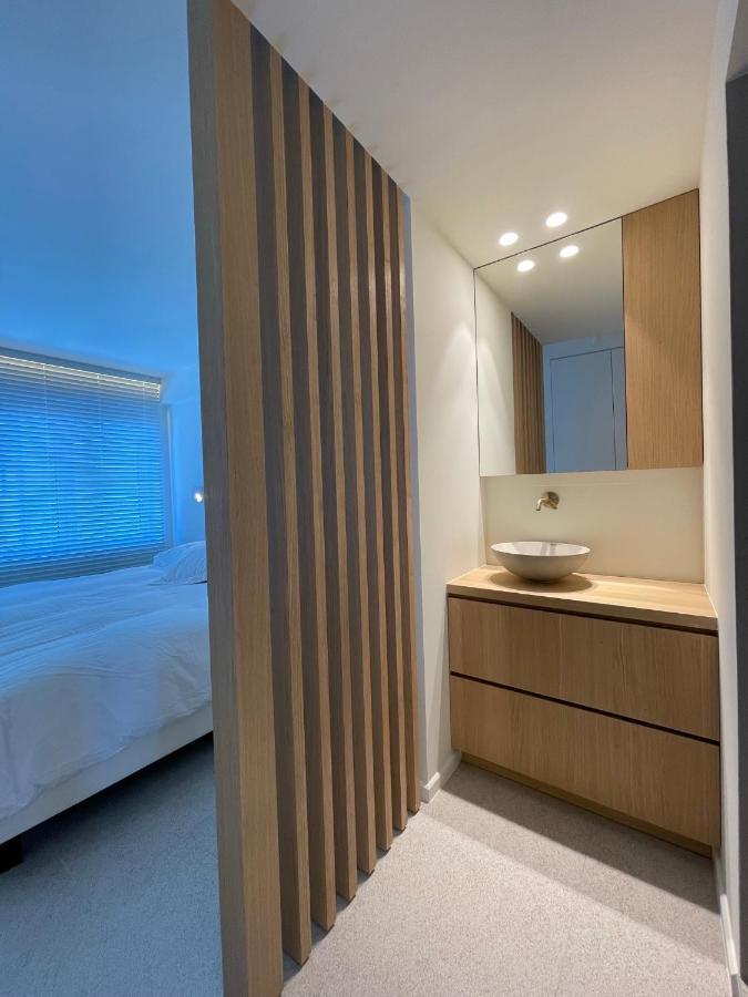 Appartement Zeedijk Oostduinkerke Frontaal Zeezicht - Volledig Gerenoveerd 2022! Extérieur photo