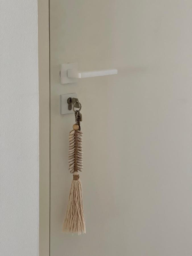 Appartement Zeedijk Oostduinkerke Frontaal Zeezicht - Volledig Gerenoveerd 2022! Extérieur photo